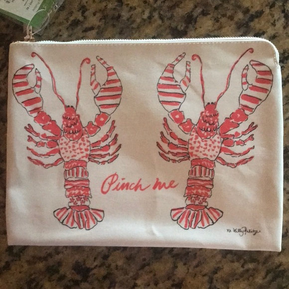 Lilly Pulitzer Handbags - Lilly Pulitzer Large Pick Me Up Pouch “Pinch Me”